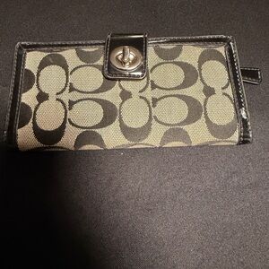 Coach Black and Cream Signature Key Holder